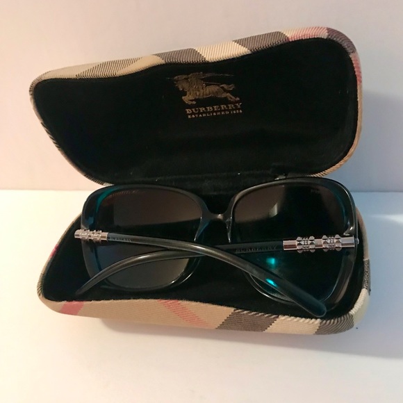AUTHENTIC BURBERRY  WOMEN SUNGLASSES - Picture 4 of 4